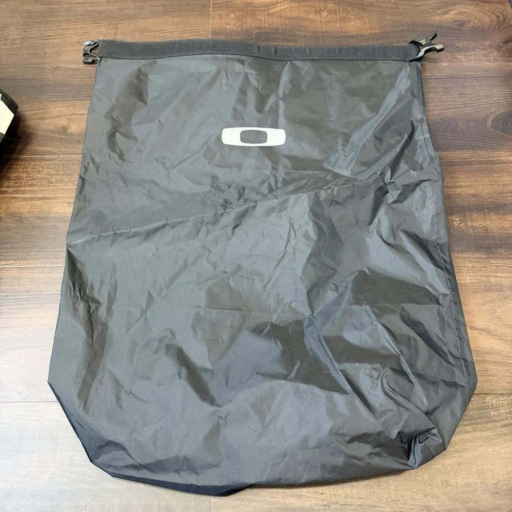 NEW OGIO Team Duffel Bag Camo Gray 35L Embroidered